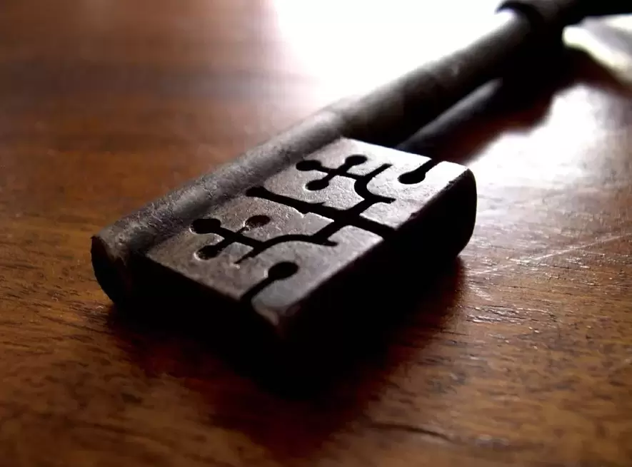 សំណាងល្អ amulet - គន្លឹះ